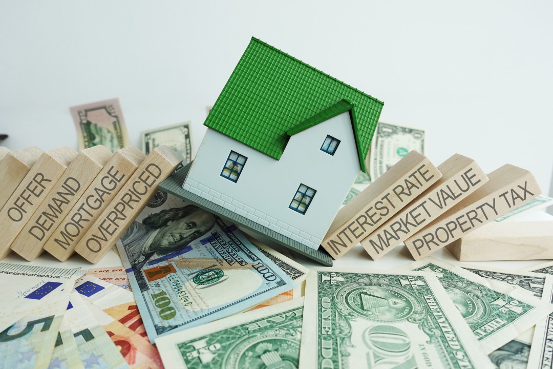 The Number One Mistake Sellers Are Making: Overpricing Their House
